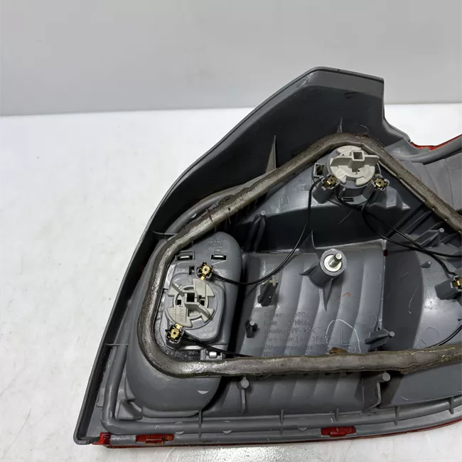 Fanale posteriore sinistro 12/02>