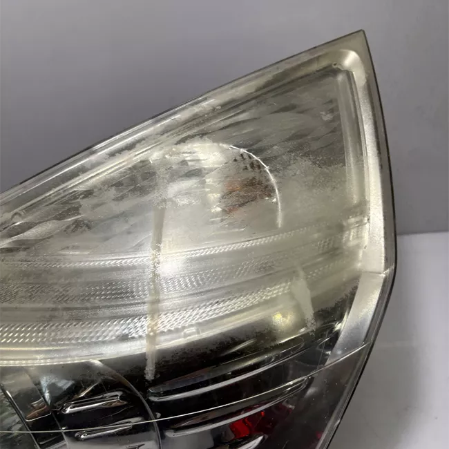 Proiettore sinistro xenon