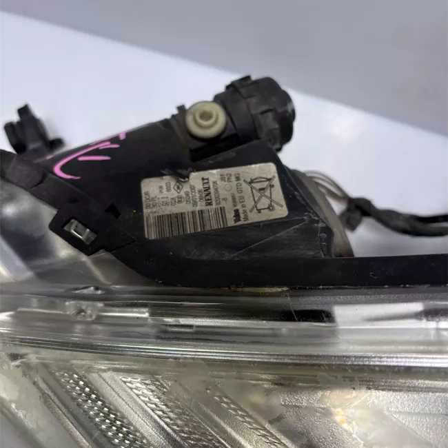 Proiettore sinistro xenon