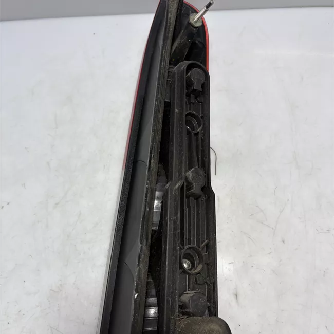 Fanale posteriore sinistro