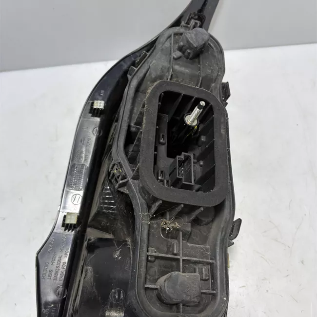 Fanale posteriore sinistro