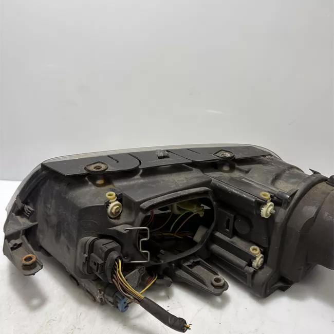 Proiettore con regolatore altezza destro