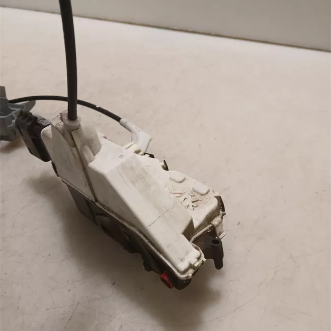 Serratura porta posteriore destra