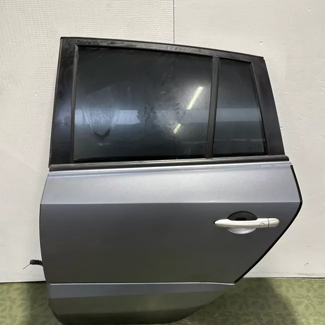 Porta posteriore sinistra