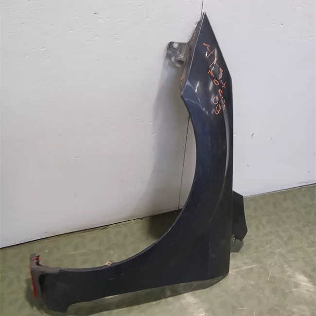 Parafango anteriore destro