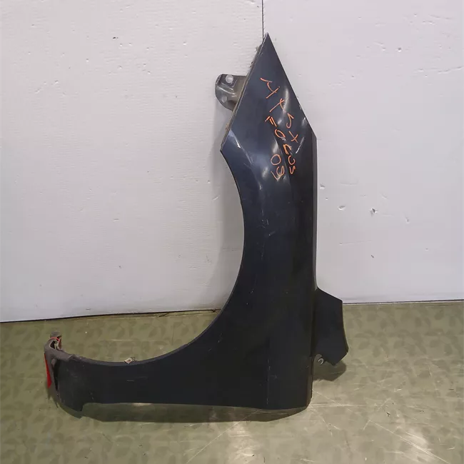 Parafango anteriore destro