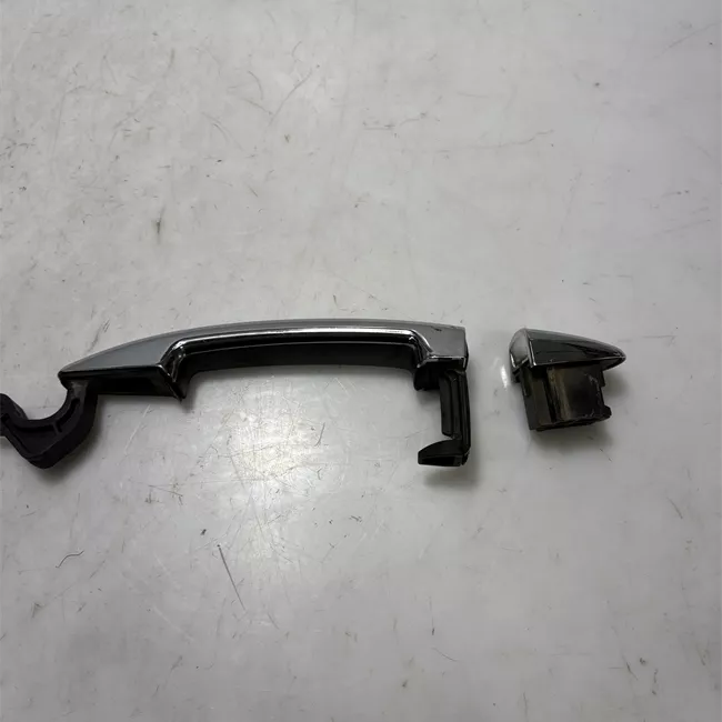 Maniglia porta posteriore destra cromata