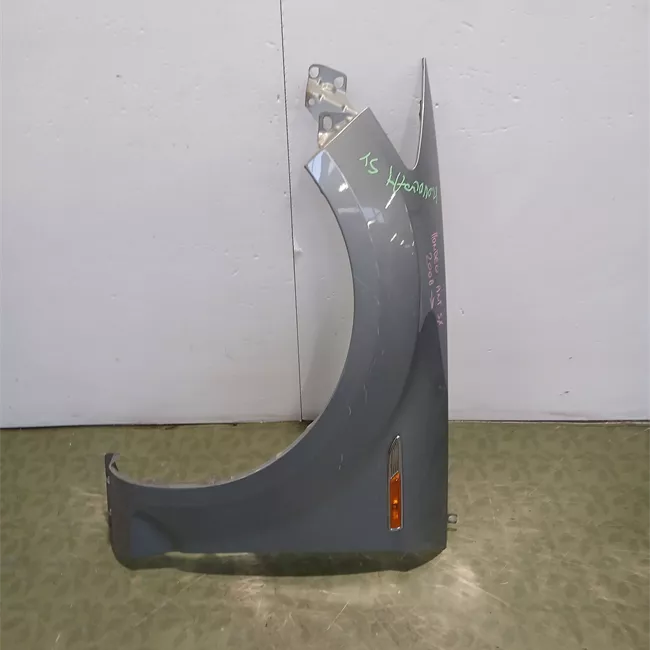 Parafango anteriore sinistro