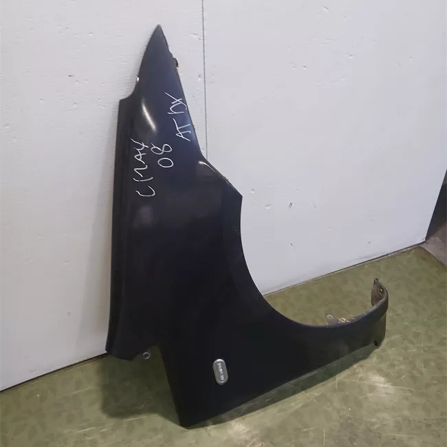 Parafango anteriore destro