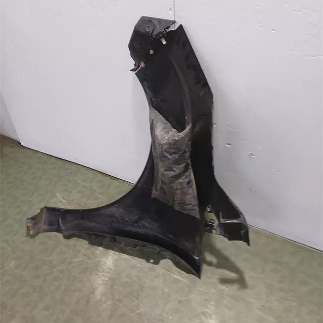 Parafango anteriore destro