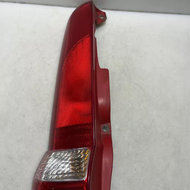 Fanale posteriore sinistro 11/04<