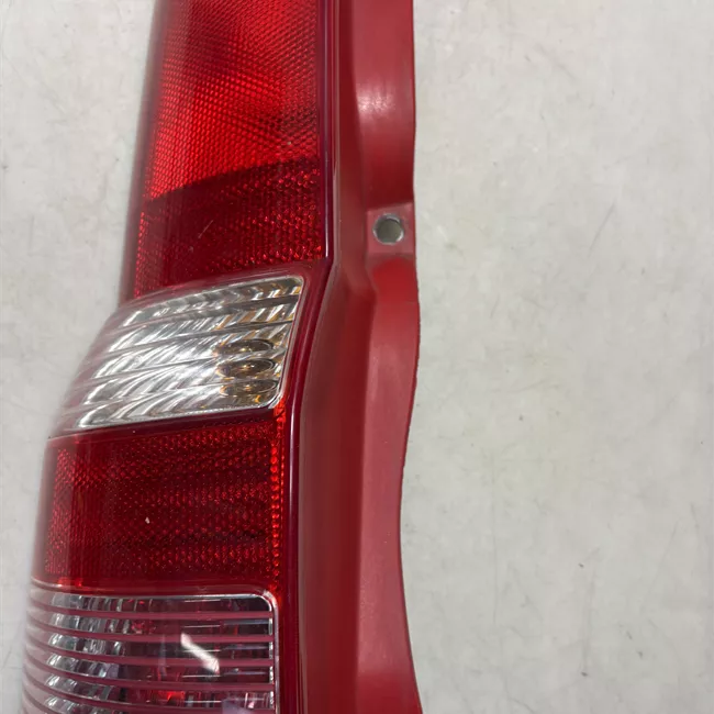 Fanale posteriore sinistro 11/04<