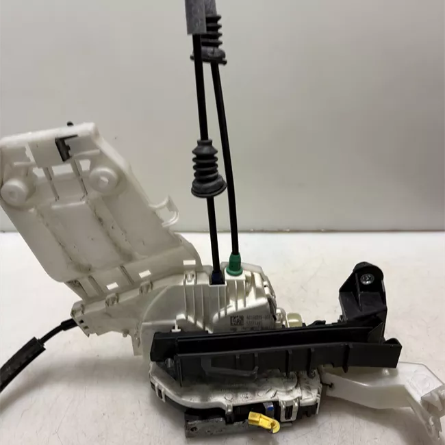 Serratura porta anteriore sinistra