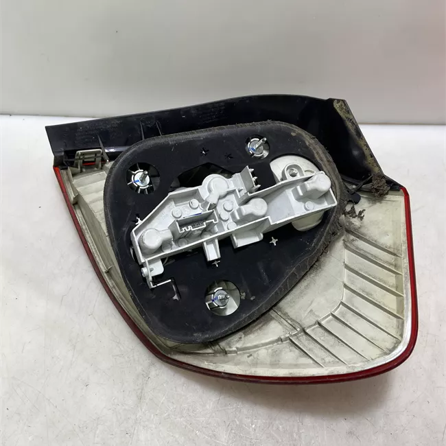 Fanale posteriore sinistro