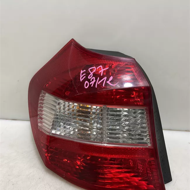 Fanale posteriore sinistro