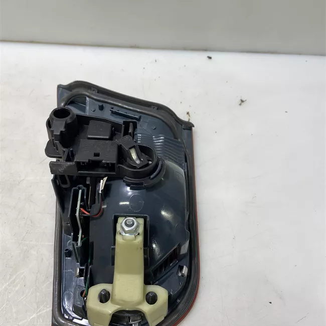 Fanale posteriore parte interno sinistro