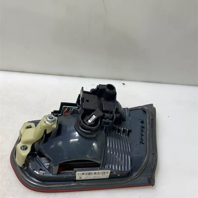 Fanale posteriore parte interno sinistro