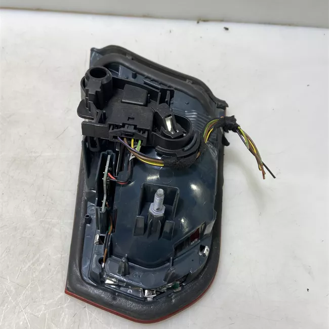 Fanale posteriore parte interno sinistro