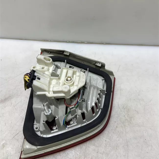 Fanale posteriore parte interno sinistro