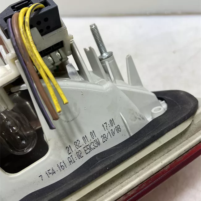 Fanale posteriore parte interno sinistro