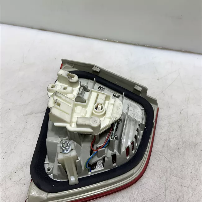 Fanale posteriore parte interno sinistro