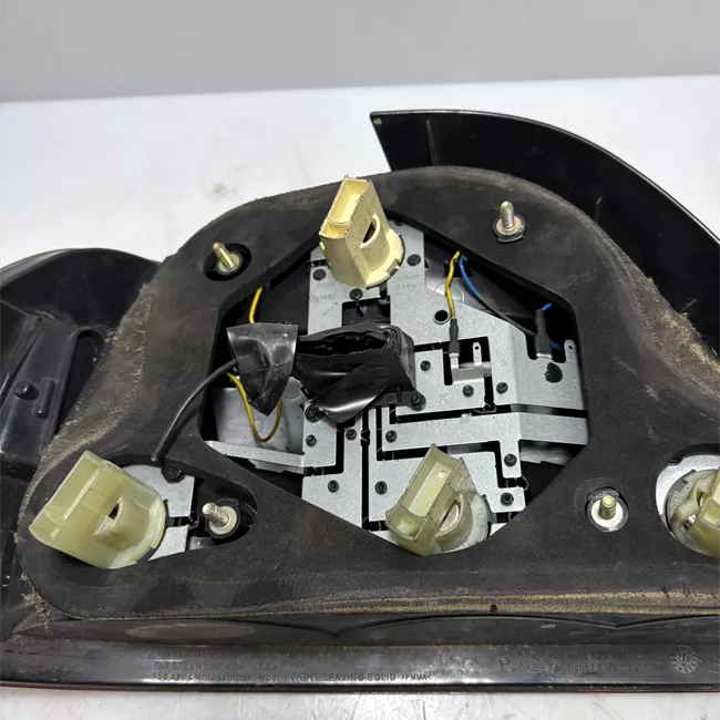 Fanale posteriore destro Bianco