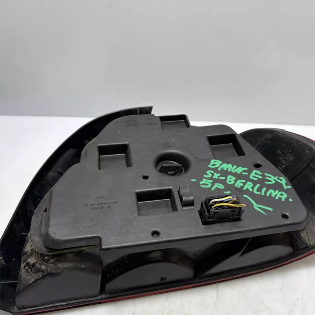 Fanale posteriore sinistro