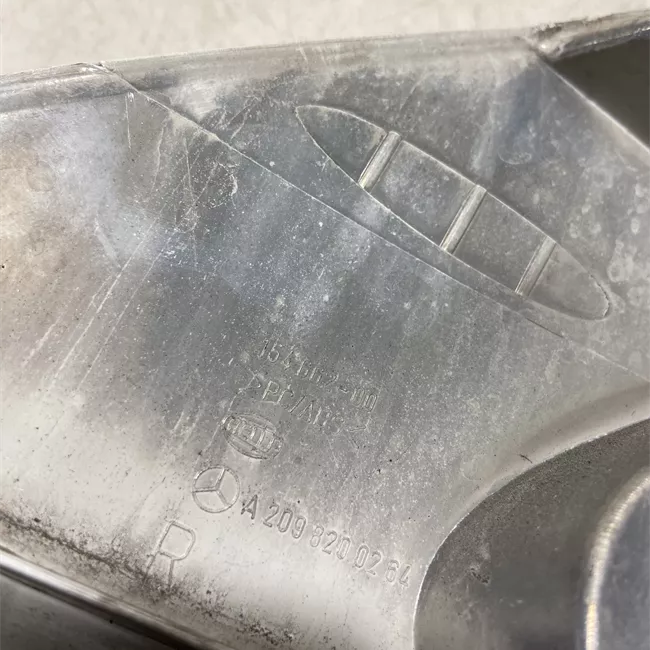 Fanale posteriore destro con ELEGANCE