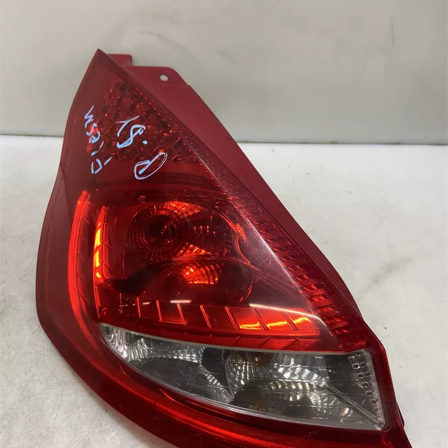 Fanale posteriore sinistro