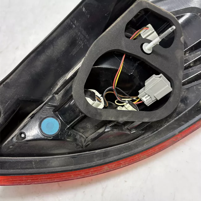 Fanale posteriore sinistro Livello 6