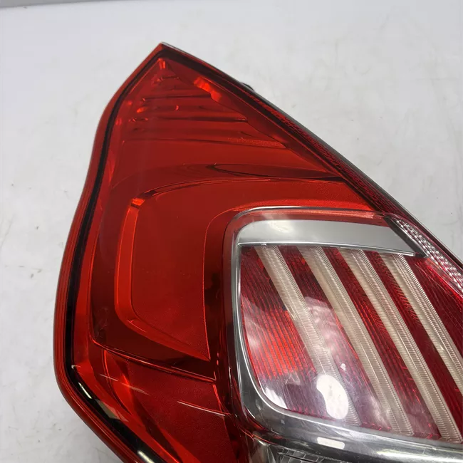 Fanale posteriore sinistro Livello 6