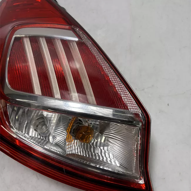 Fanale posteriore sinistro Livello 6