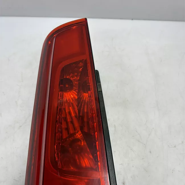 Fanale posteriore sinistro