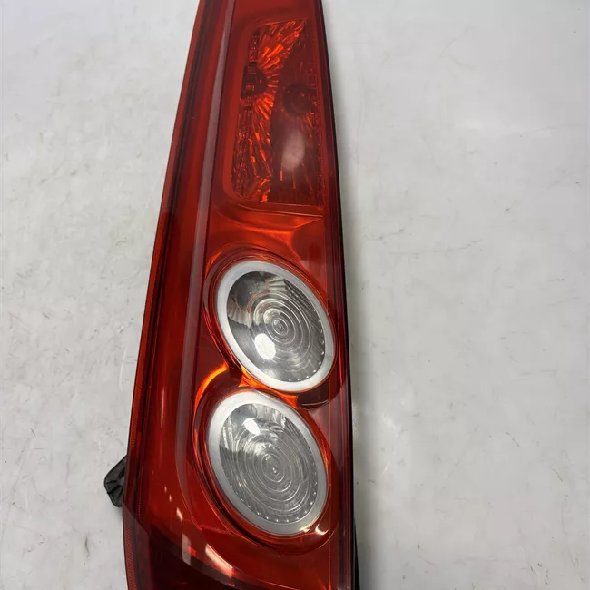 Fanale posteriore sinistro