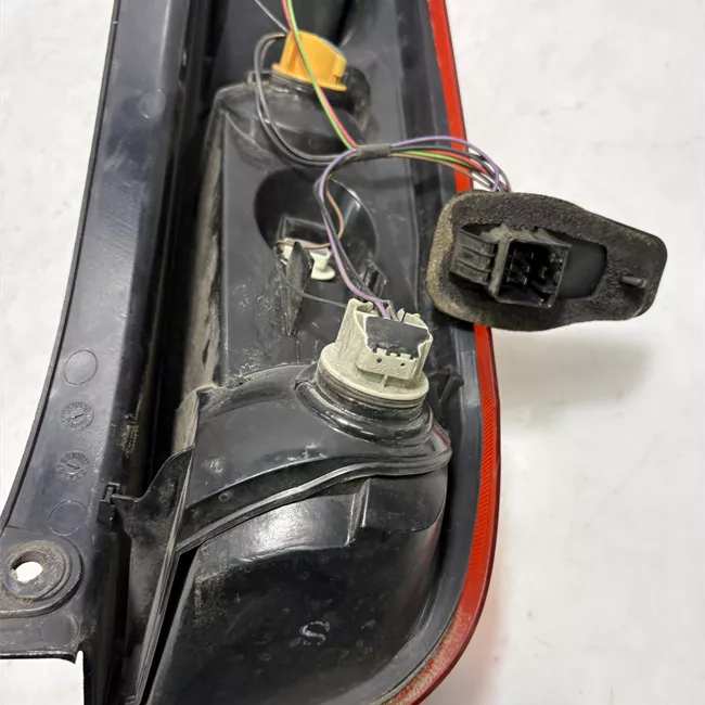 Fanale posteriore sinistro