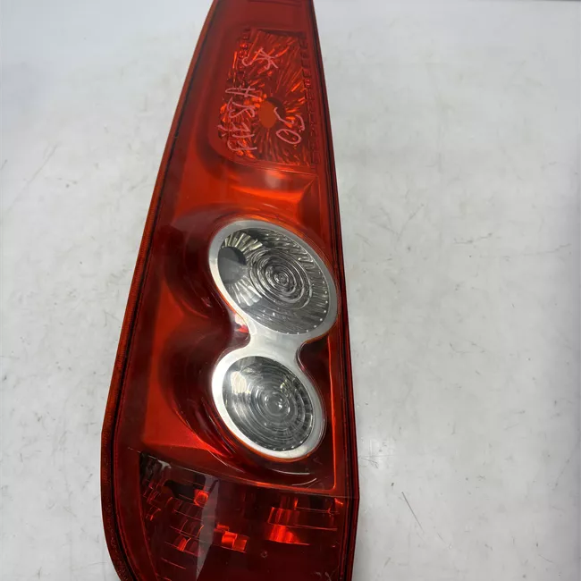 Fanale posteriore sinistro