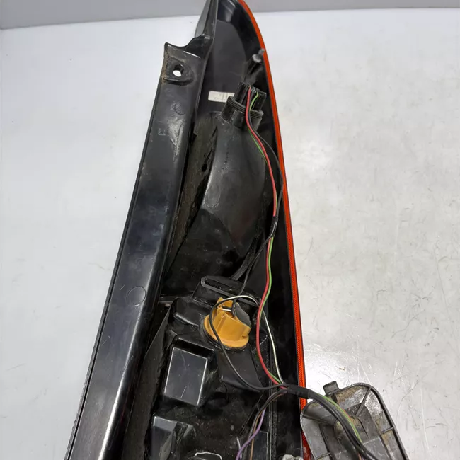 Fanale posteriore sinistro