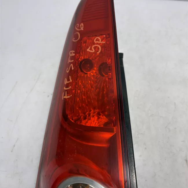 Fanale posteriore sinistro