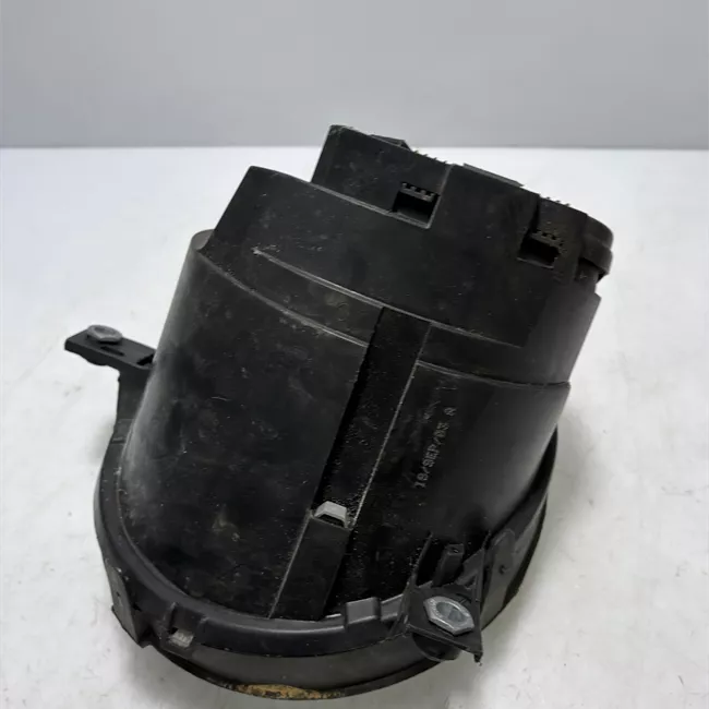 Proiettore con regolatore altezza destro