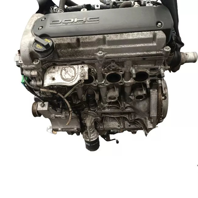 Testata motore con valvole