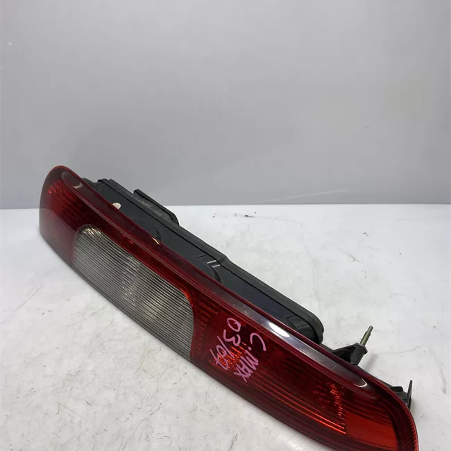 Fanale posteriore sinistro