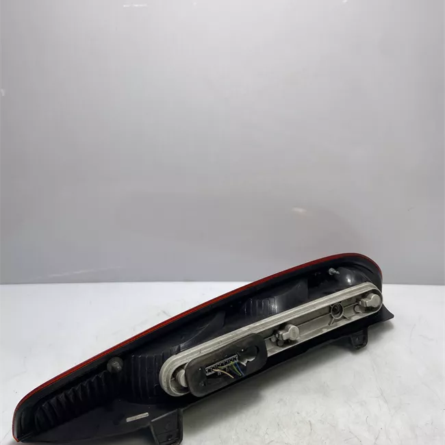 Fanale posteriore sinistro