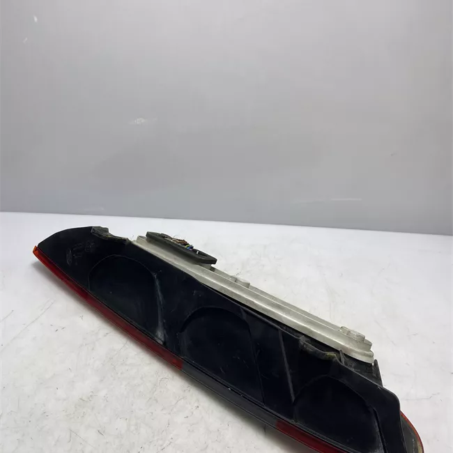 Fanale posteriore sinistro