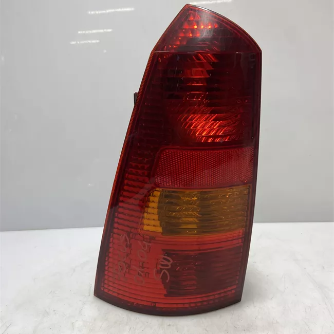 Fanale posteriore sinistro