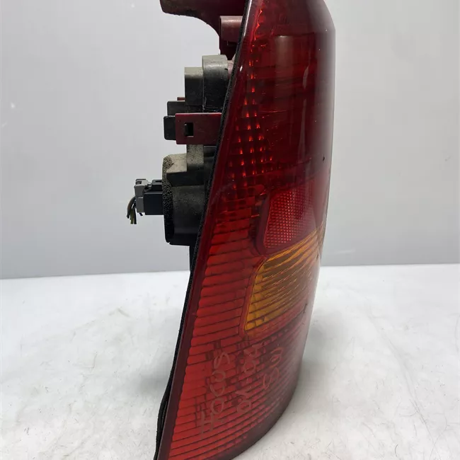 Fanale posteriore sinistro