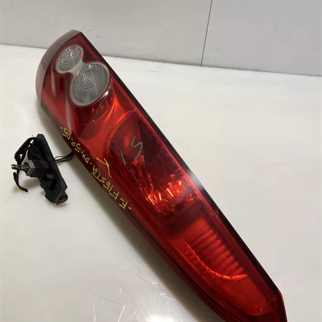 Fanale posteriore destro