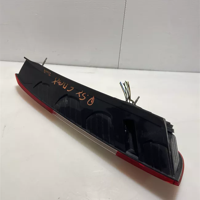 Fanale posteriore sinistro