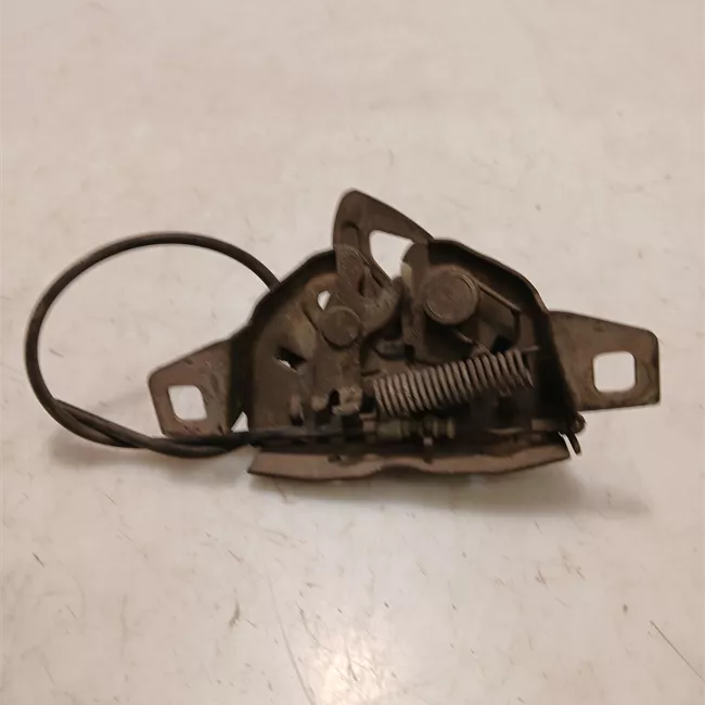 Serratura cofano anteriore