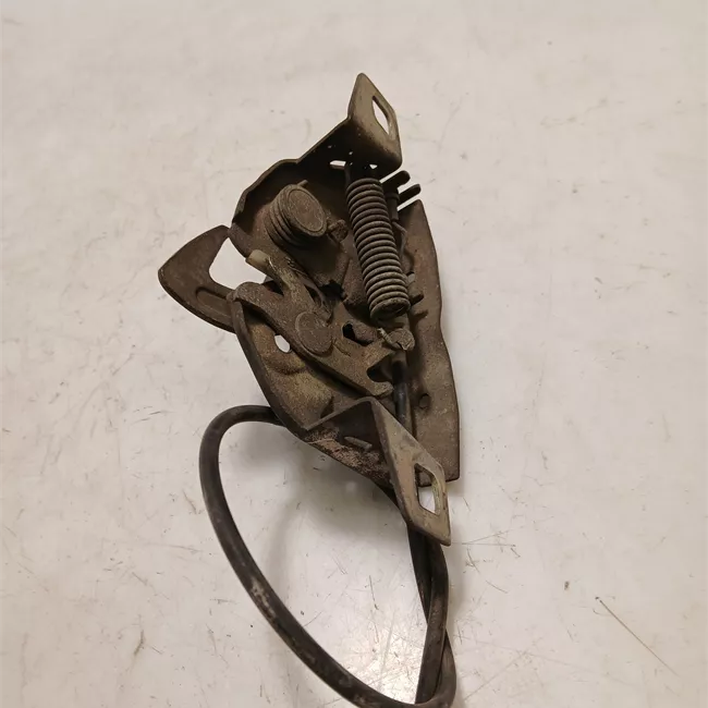 Serratura cofano anteriore