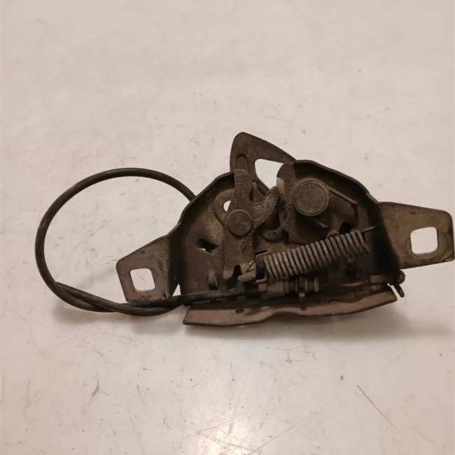 Serratura cofano anteriore